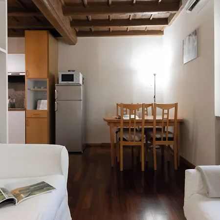 Italianway - Mercato 18 Mailand