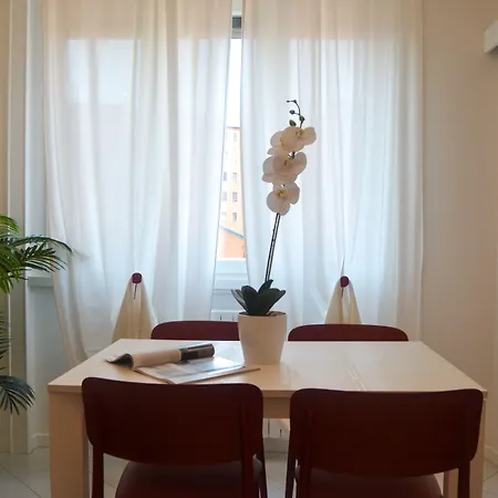 Joivy Lovely For 4 Next To Bus And Metro Station Апартаменты *