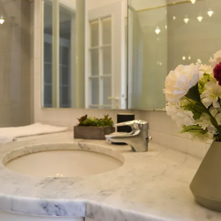 Joivy Lovely For 4 Next To Bus And Metro Station * Milão