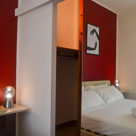 Apartamento Joivy Lovely For 4 Next To Bus And Metro Station Milão