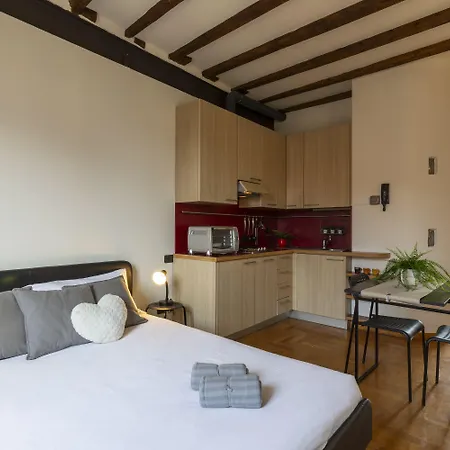 Apartment Pit Stop - Navigli *