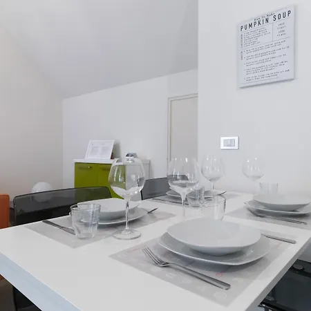 Italianway Easy - Plinio 64 Apartment Mailand