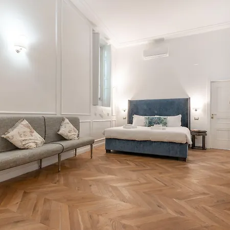 بيت ضيافة Duomo Smart 4*