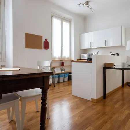 Italianway Easy - Volta 20 Apartment