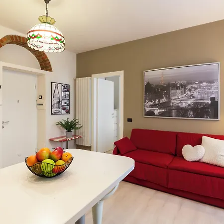 Happy - Naviglio Grande *