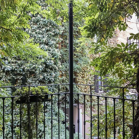 Atto Vannucci 15 B Apartment