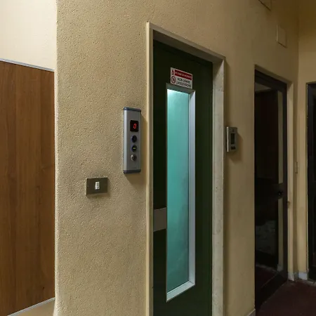 The - Floor Apartment *