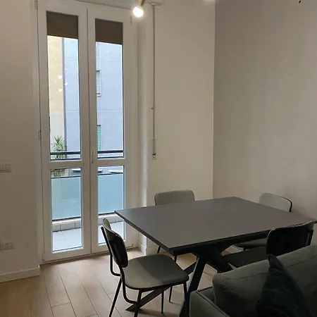 Urban Flat - Visconti 10/2 Μιλάνο
