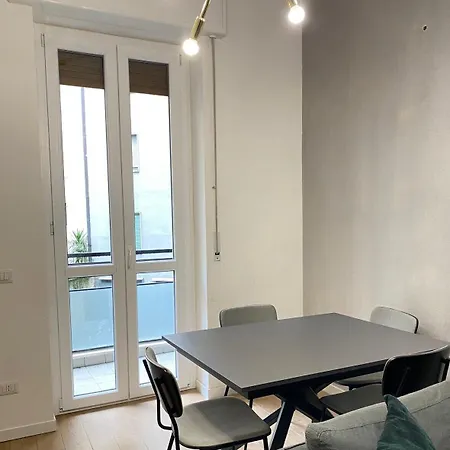 Urban Flat - Visconti 10/2 Μιλάνο