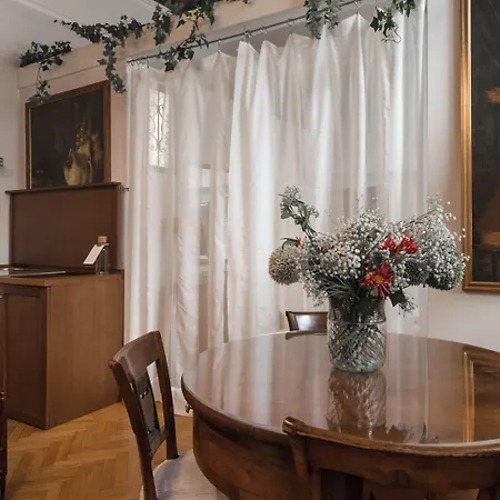 Italianway - Santa Maria Fulcorina 11 * Милан