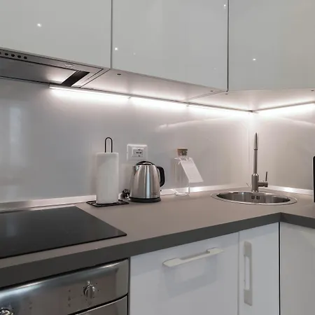 Italianway - Sabotino 19 * Milan