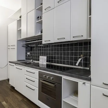 Italianway Easy - Piceno 44 * Milán