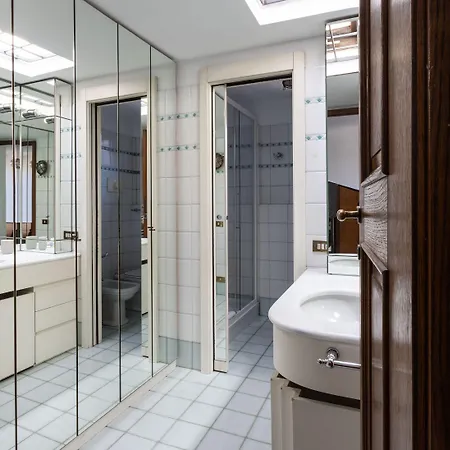 Italianway - Bigli 6 Daire Milano