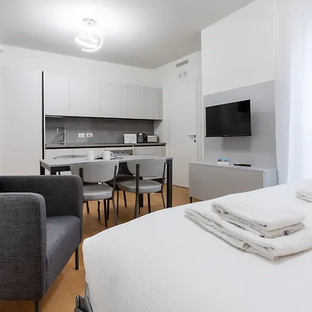 Italianway - Aspromonte 15 * Milan