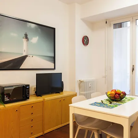 Rainbow - Citylife Apartment Milan