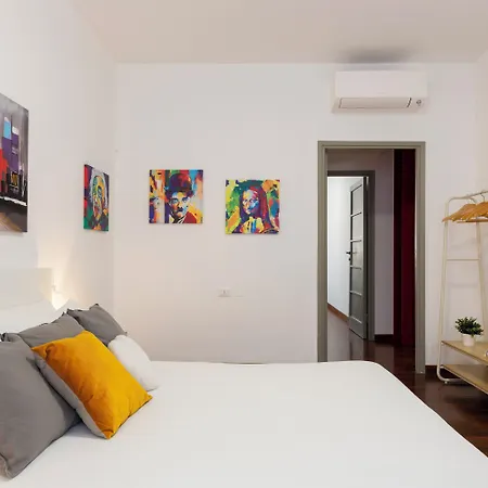 Rainbow - Citylife Apartment