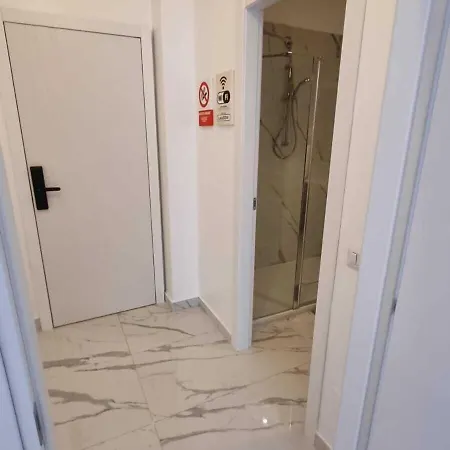 Leia Hospitality בית הארחה