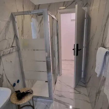 בית הארחה Leia Hospitality