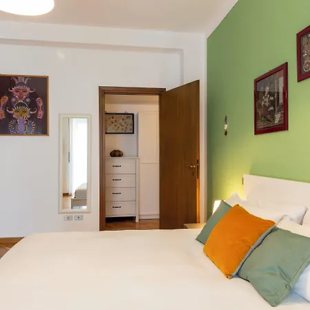 Trendy Corner - Fashion District *