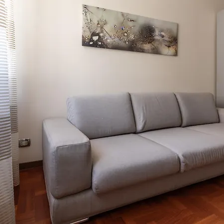 Italianway Easy - Sismondi 74 Apartment *
