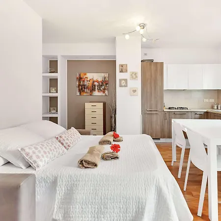 Alessia's Flat - Perini Lejlighed *