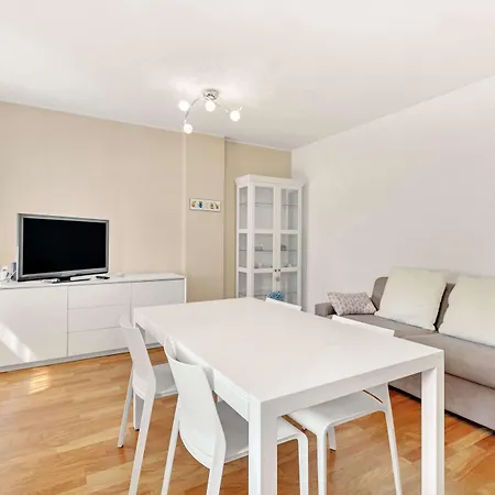 Alessia's Flat - Perini Апартаменты Милан