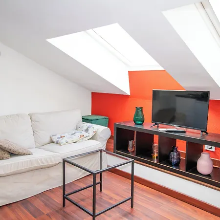 Hosting Dreams Attics - Duomo Lägenhet Milano