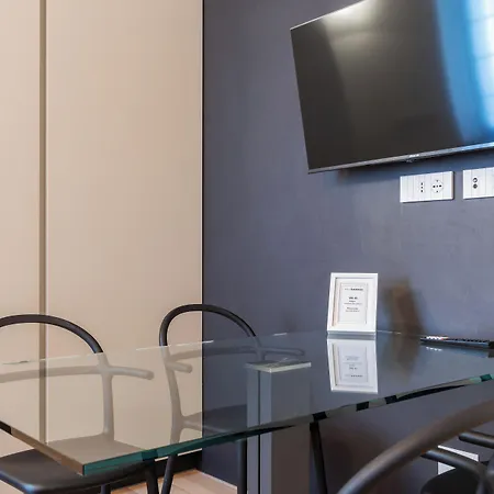 Easyhomes - Bandello Milan