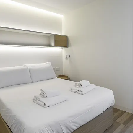 Italianway - Stresa 22 * Milan