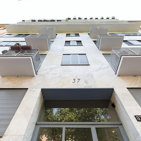 Govone Fashion House *