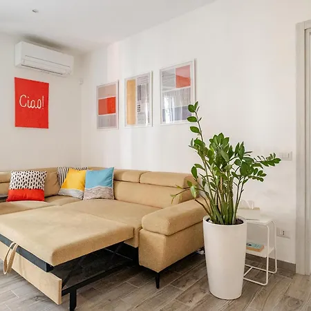 펜션 Pomodoro House - Luminoso Vicino Linate, Sky, Fabrique, Arena Olimpica