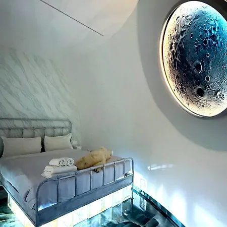 Chalet The Igloo -luxury Eclectic - Jacuzzi - Milanoflats Milaan