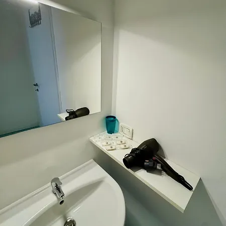 Appart hôtel Dergano 2 Near Metro Stop Milan