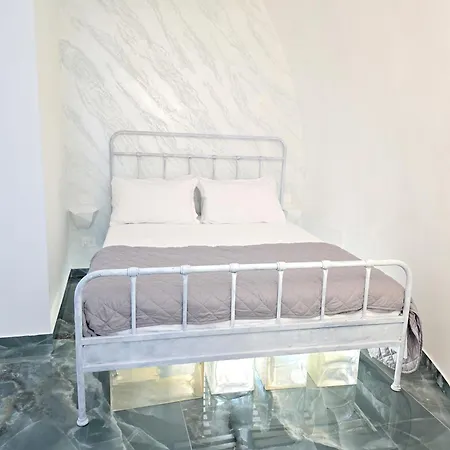 Milanoflats - The Igloo *