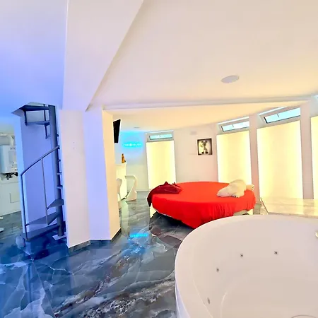 The Igloo -luxury Eclectic - Jacuzzi - Milanoflats *