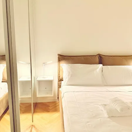 Daire Stylish Flat Porta Romana E Bocconi Milano