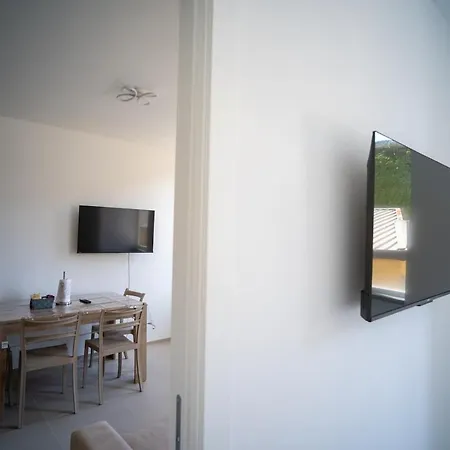 13 Nevoso Palace * Milan