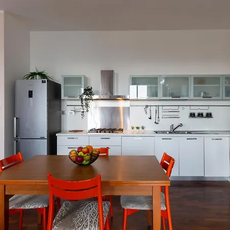 Bridge Cruise Terrace *