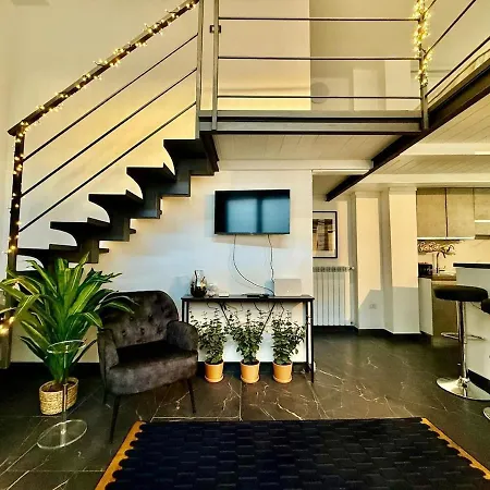 Urban Chic Loft Porta Venezia - Centro アパート ミラノ