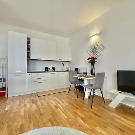 Albani Life, Stile & Comfort In Soluzione Silenziosa E Indipendente, Comoda Per Stadio San Siro, Rho Fiera E Life