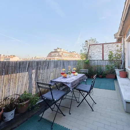 Attico Con Terrazzo - - Duomo 10min * Milan