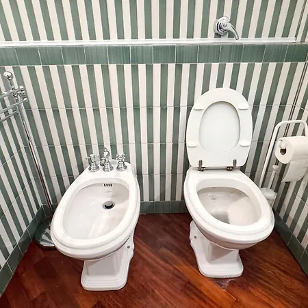 Casa Fara 18 - Accoglienza E Relax Nel Cuore Urbano 밀라노