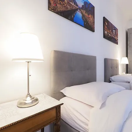 Primopiano - Ampere Apartmán Milán