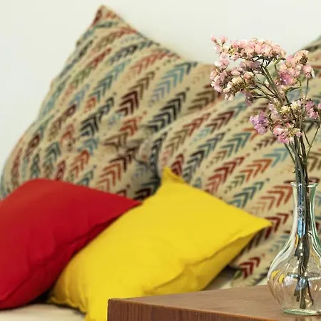 Bindarella Ai Navigli * ميلان