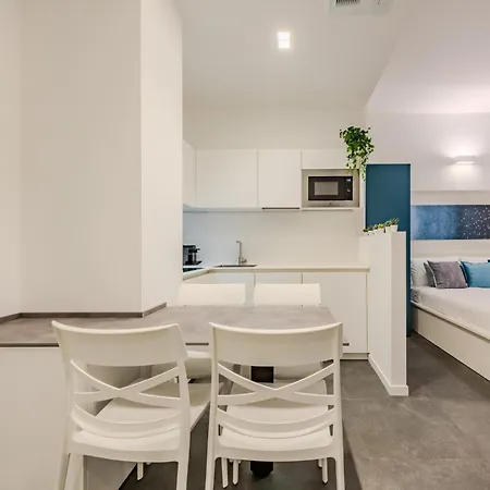 Easytopstay - Getaway Daire Milano