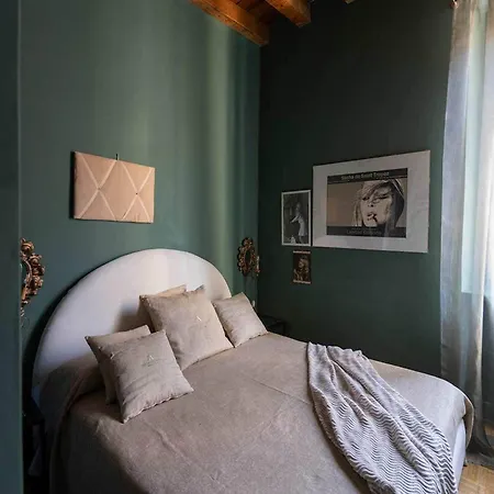 شقة Artistic Flat W Wooden Beams, Porta Venezia ميلان