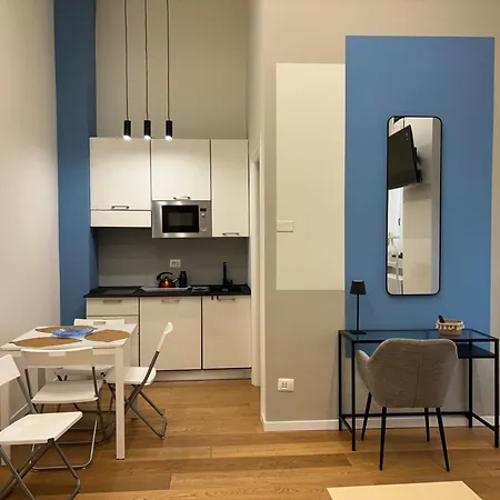 Charme Milanese, Sansiro, Citylife, Tram To The Duomo Mailand