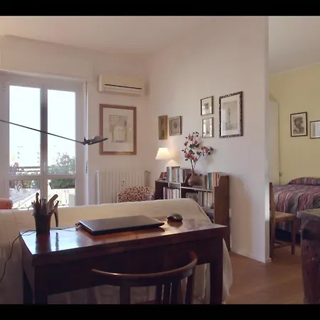 Apartment Entire Two-room 10 Minutes From The Fashion And Design Mailand