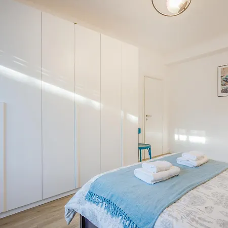 Daire Cosmopolitan House - Modern Eco Milano