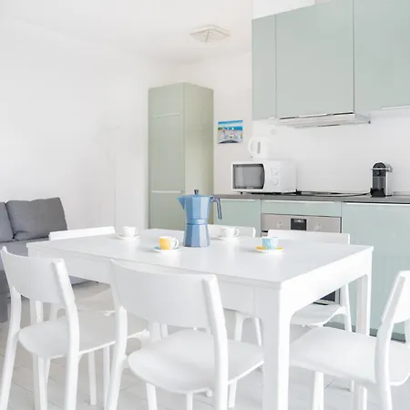 Domusrely - New 3 Bedroom Merlata Next Rho Fiera Apartamento Milão